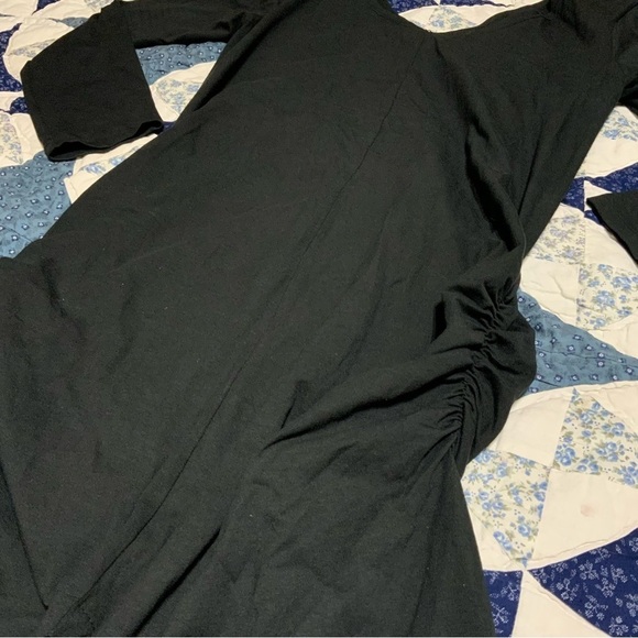 Shihar V-Neck Bodycon Black Dress - Picture 3 of 9